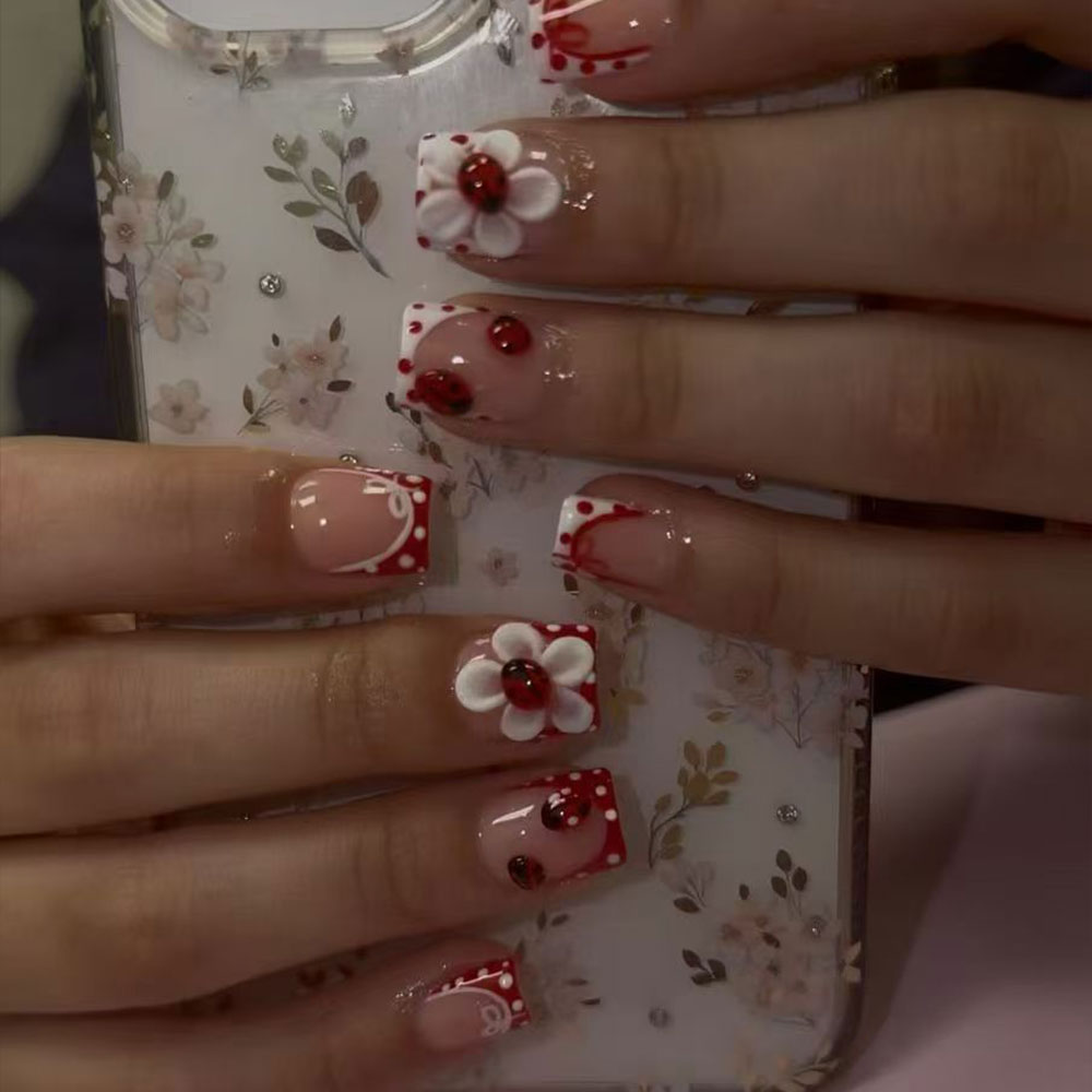 24 قطعة لكل مجموعة. ملصقات فن  - مراجعة Nail Art Halal وسعره